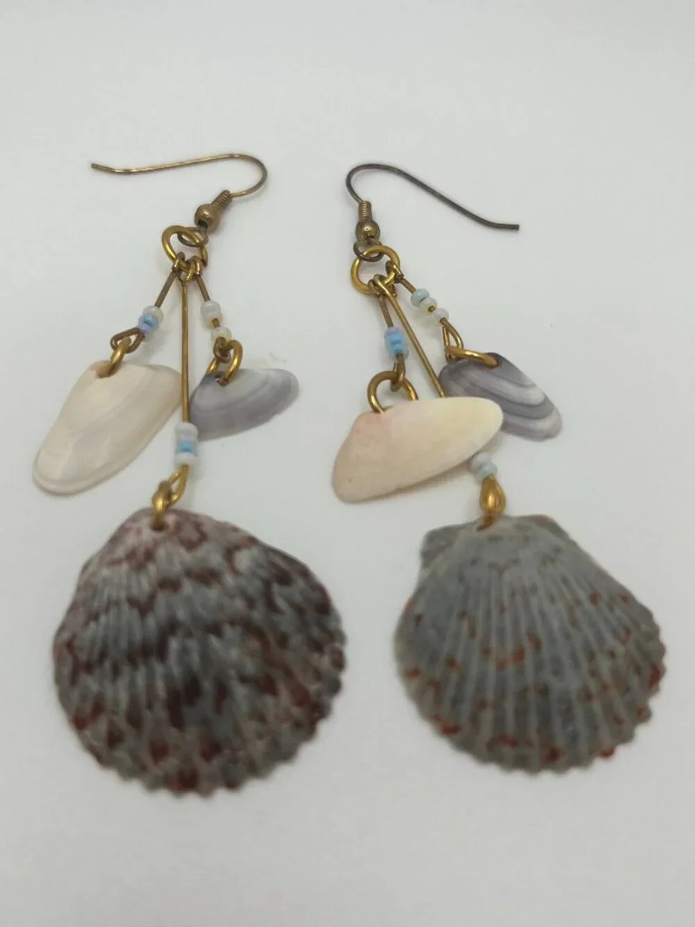 Seashell and Seed Bead earrings Handmade gold tones with blue - Picture 2 of 7
